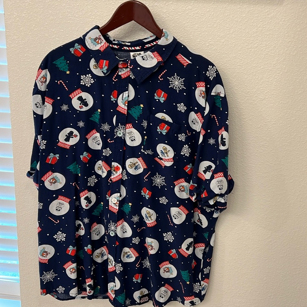 Disney Star Wars Snow-globe Christmas  Short Sleeve Button Up Shirt